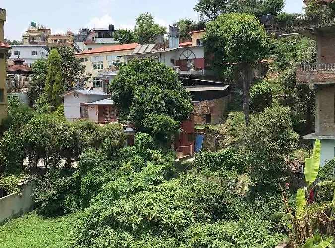 Osho Gaurishankar Meditation Center *